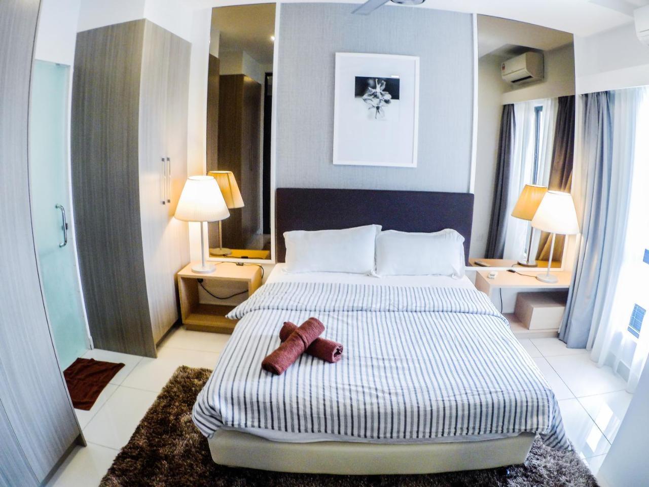 1Tebrau Premium Suites By 12Stay Τζόχορ Μπάχρου Εξωτερικό φωτογραφία