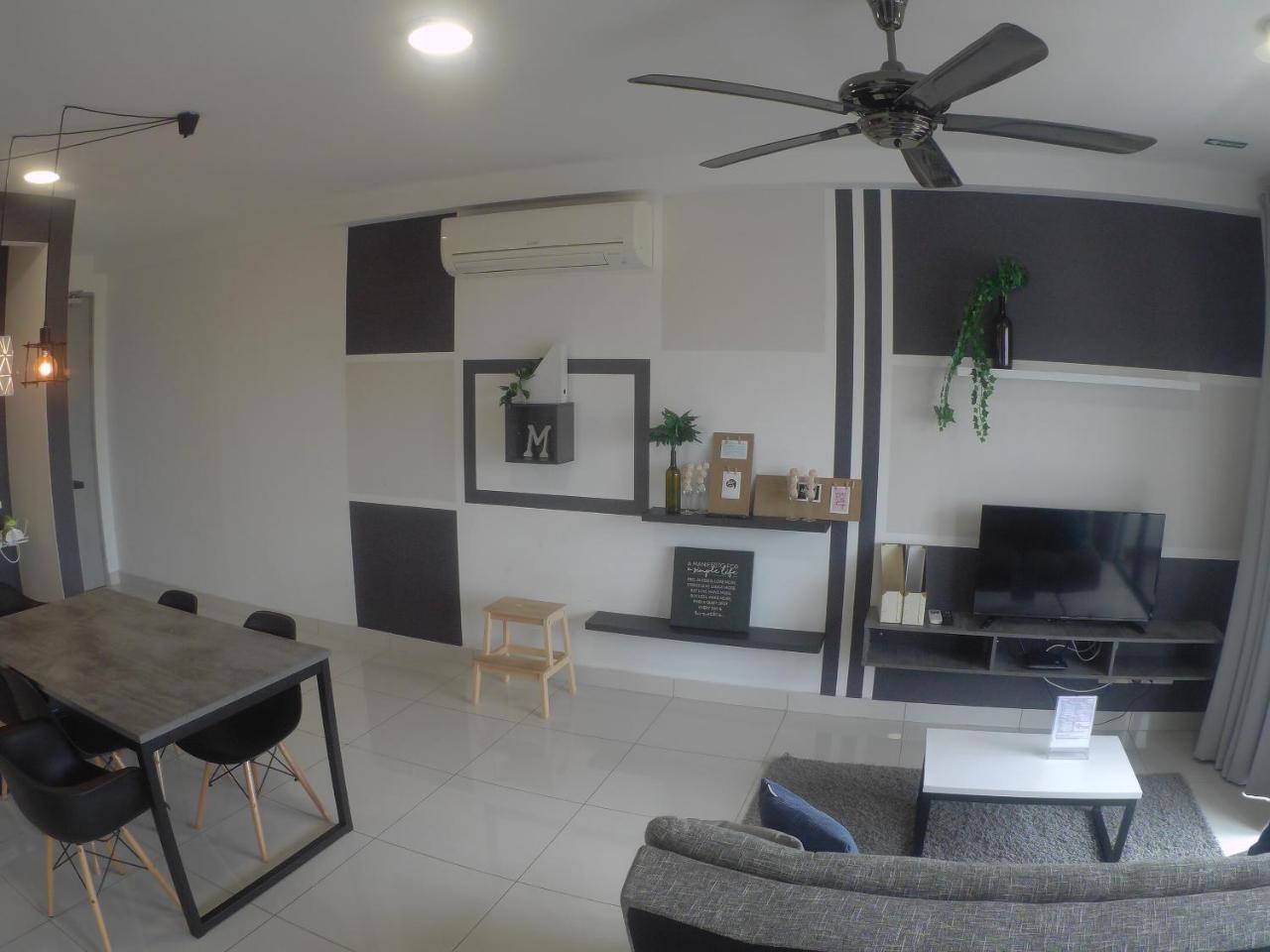 1Tebrau Premium Suites By 12Stay Τζόχορ Μπάχρου Εξωτερικό φωτογραφία